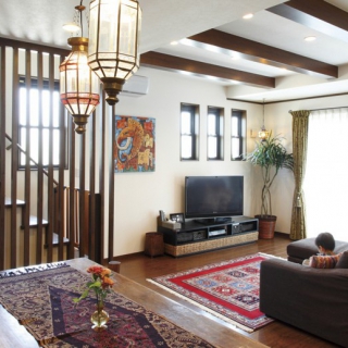憧れの「アジアンテイスト」30畳の大空間が家族を包む家